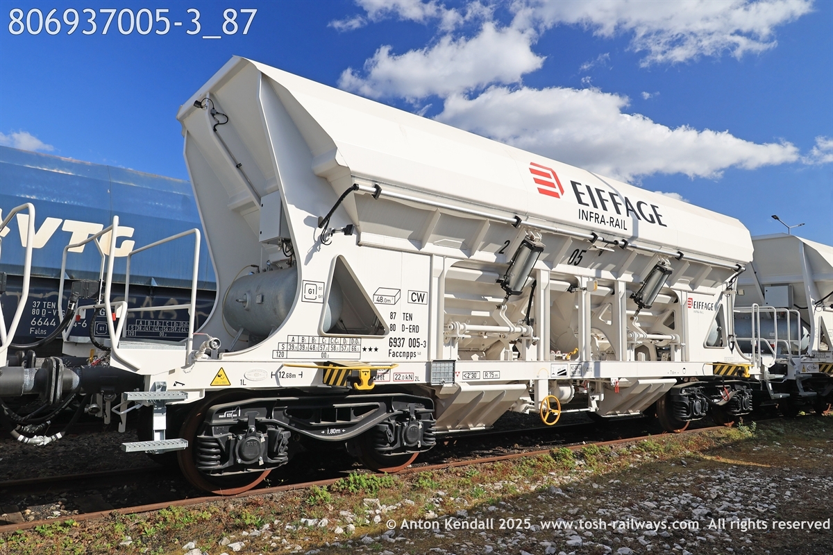 806937005-3_87.JPG